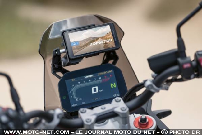 Les meilleurs GPS moto en 2023 : conseils et comparatif