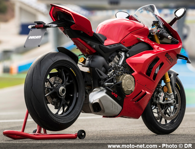 Ducati met à jour ses Panigale V4 2023... et vos modèles 2022 ! 