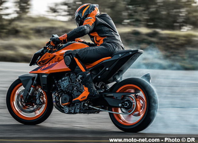 KTM vise les maxiroadsters 1000 cc avec sa nouvelle 990 Duke