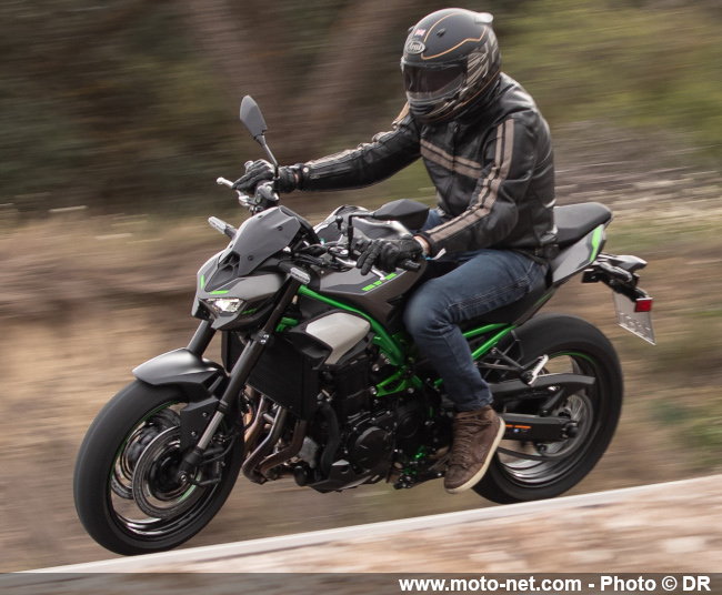 Essai Z900 2025 : Kawasaki met à jour son best-zeller ! 