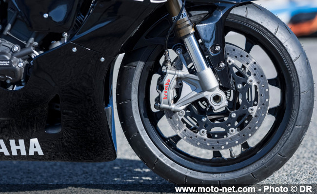 Les Yamaha R1 Race et GYTR en pré-grille pour 2025 