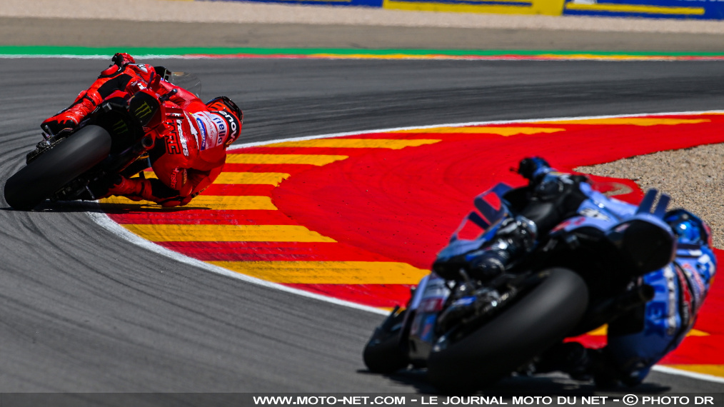 Résultats du MotoGP d'Aragon 2025 : Marc et Alex Marquez, Bagnaia

C'était écrit : après avoir battu sa pole record et ses adversaires au Sprint samedi, Marc Marquez a explosé le record du tour en course et ses rivaux ce dimanche au Grand Prix d'Aragon. Le leader du championnat MotoGP est néanmoins marquez… pardon marqué par son frère Alex et son coéquipier Pecco Bagnaia. Et nos frenchies alors ? Chut(es).
