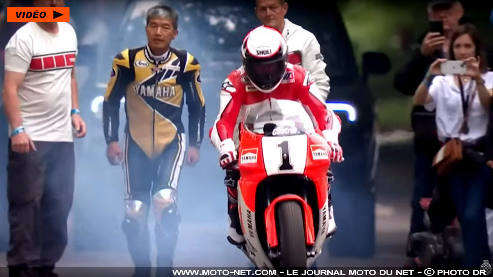 Wayne Rainey reprend le guidon de sa Yamaha YZR500 de Grand Prix 