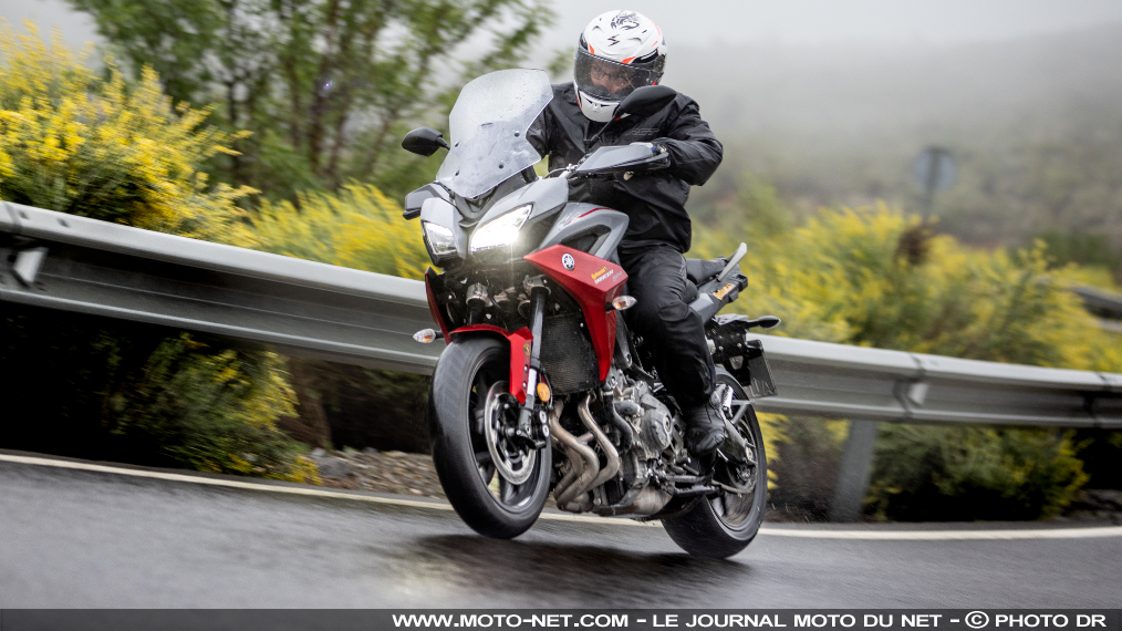 Dossier pratique équipement moto TT sable : Choisir son casque et