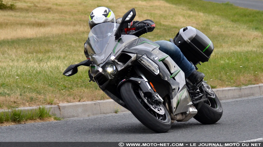 Essai Kawasaki Ninja H2SX SE+ : compression intime