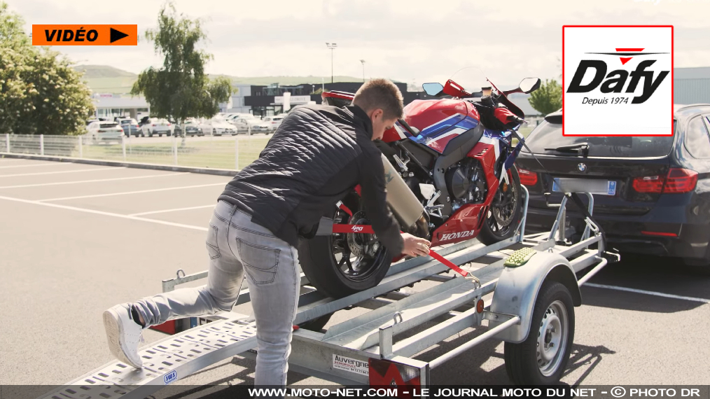 Vidéo Dafy Moto : comment transporter sa moto ?