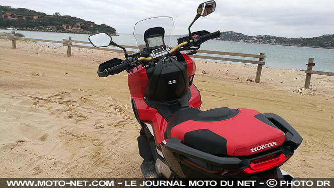 Smart-vidéo en direct de notre essai Honda X-ADV : son du moteur et premières impressions