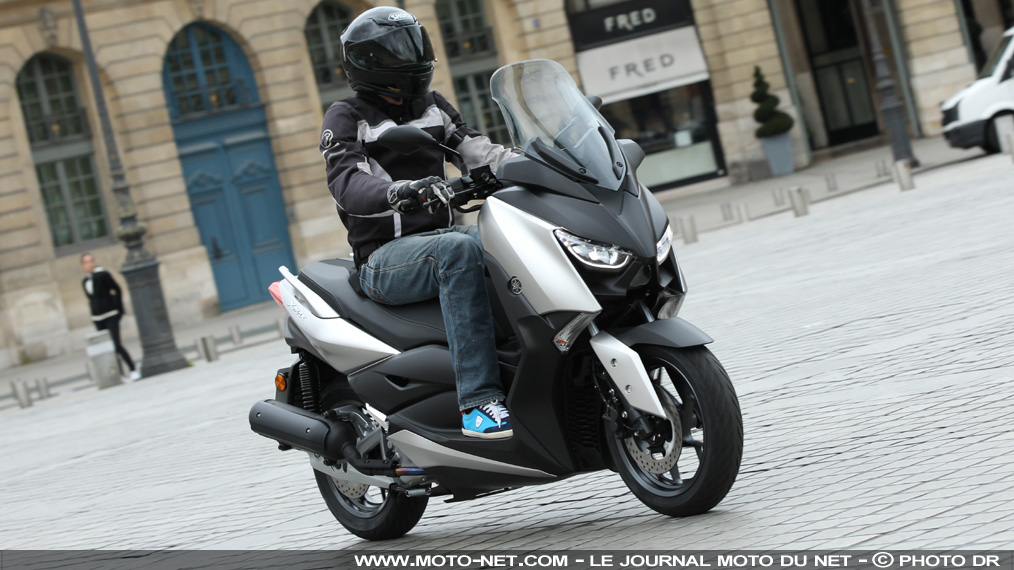 Essai Yamaha Xmax 125 : le retour du roi des scooters 125 ?